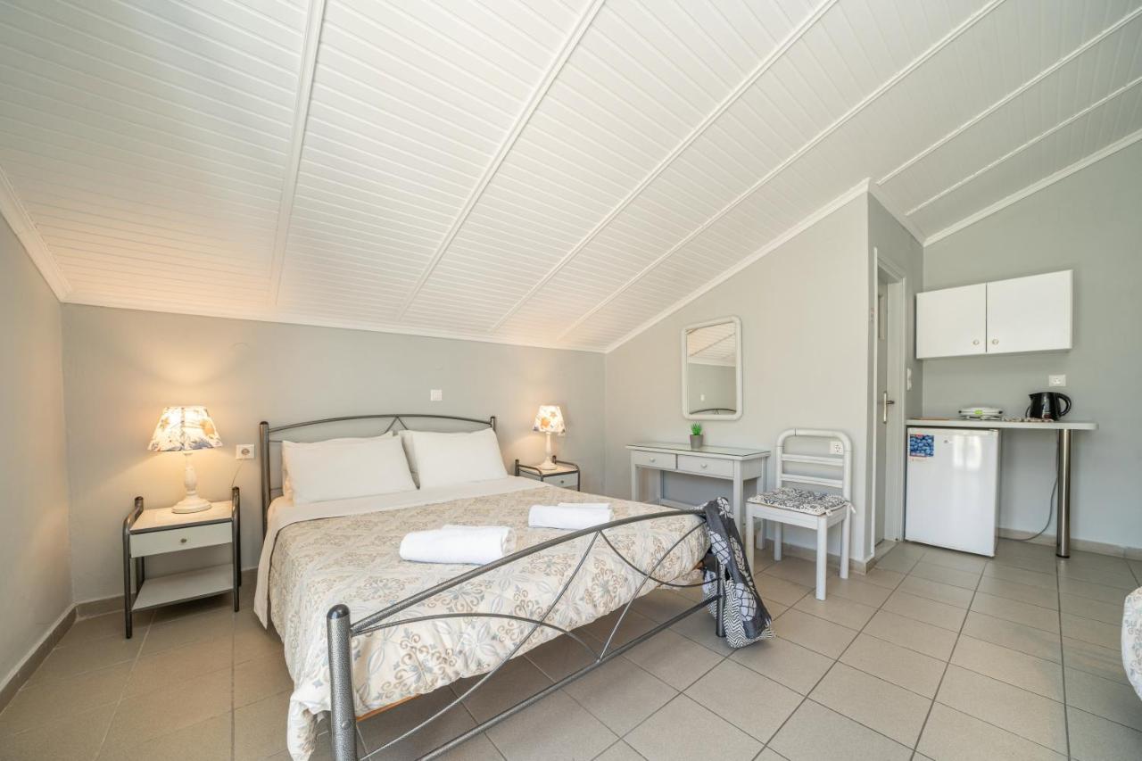 Minas Apartments Divarata ภายนอก รูปภาพ